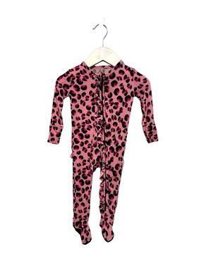 ⭐️ 5/$30 Posh Peanut Kids Bamboo Zip Sleeper size 3-6 Months